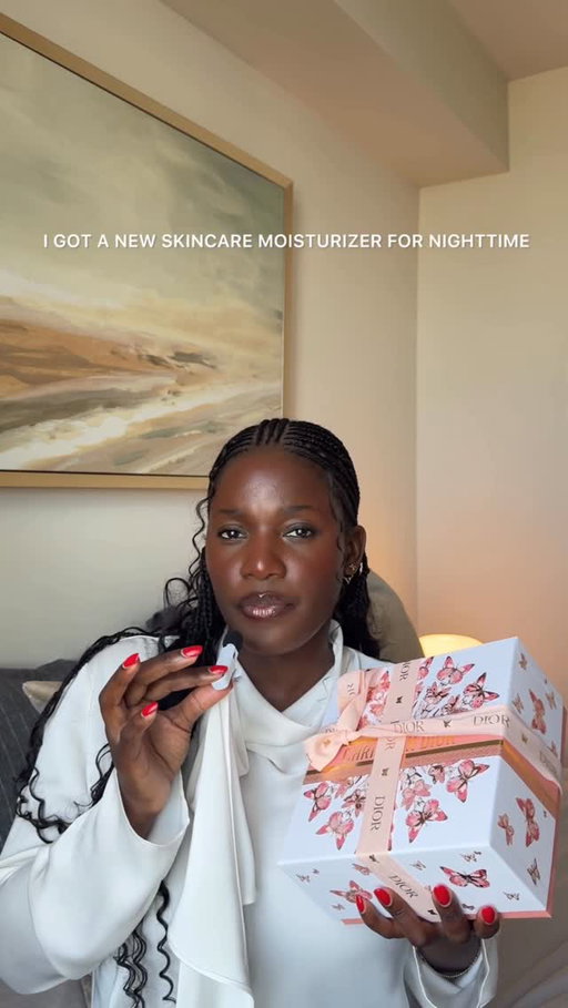 I am rich cream girly, I love rich creams for my night time skincare routine. This is the @diorbeauty Prestige Intensive Regenerating Balm

#skincare @diorbeautylovers #diorbeauty #diorprestige
