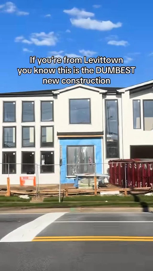 The house you built for your Sims

18 windows facing the sun and Gardiner’s Plaza😭 

Since 2021, I have worked in real estate, construction + architecture and I just think this is the silliest home design I have ever seen (in my opinion.)

It’s not even near the water😭 What is the purpose of all those windows facing a shopping center?

I’m understanding the hate for the Levittown McMansion debates now😳👀

At least they kept the horse🤘🐴 

#newconstruction #longisland #levittownny