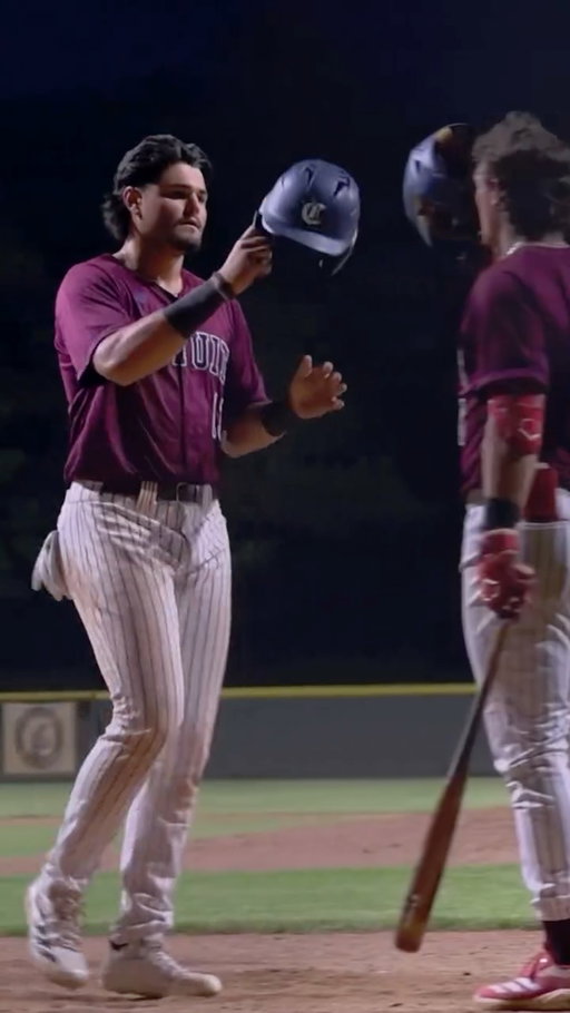 TAGUE DAVIS WITH ANOTHER 🚀

The @LouisvilleBSB All-American leaves the yard in Harwich for his second home run as a Kettleer.