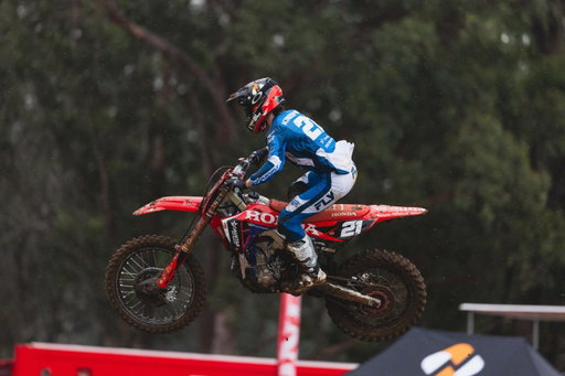 Rnd 5 Appin, P4, consistent day thru her down while leading the second race wasn’t exactly ideal but we move on and try again in a few weeks.

Thanks team.
@honda_racing_aus 
@flyracing.global
@armsdea1er
@austar_toyhauler 
@ashmoressmashrepairs
@beatonsproformula
@gallbrosmedical 
@wilhahn_
@kandgz
