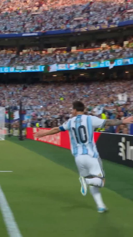 he danced. the world watched. 🐐

✅ joint top scorer in FIFA World Cup history
✅ first-ever FIFA World Cup hat-trick 
✅ 200th Argentina appearance
✅ record-extending 27th FIFA World Cup appearance