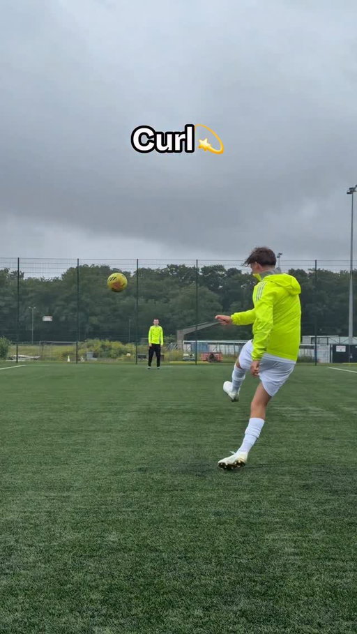 What’s your favourite technique? 👀

Curl💫
Drive💥
Ping✨
