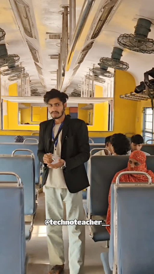 POV- FREE Hotel from Railway💪🇮🇳
.
Follow for more helpful videos✅️
.
#students #mpboard #railway #irctc #techreels
