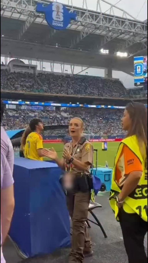 When you’re from Uruguay but also have a shift at their opening @FIFAWorldCup match! 😅🇺🇾