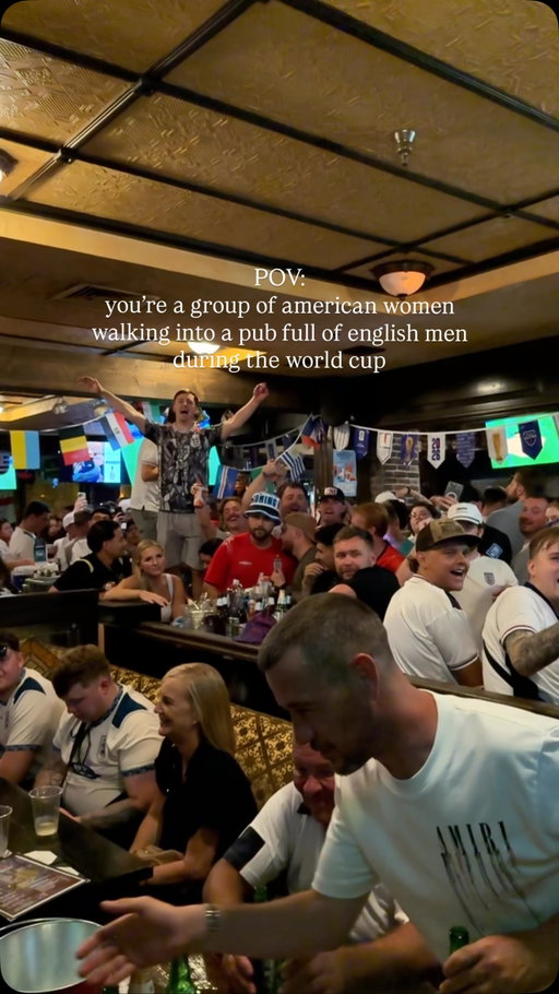 “Take your tits out for the lads” (we did get an apology + drinks after this lol 🏴󠁧󠁢󠁥󠁮󠁧󠁿🇺🇸🍻)

#dallas #england #fwc #worldcup