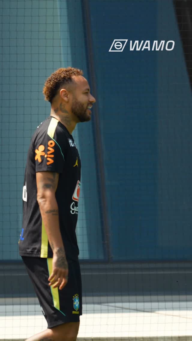 🚨 𝐁𝐑𝐄𝐀𝐊𝐈𝐍𝐆: 𝐍𝐄𝐘𝐌𝐀𝐑 𝐈𝐒 𝐁𝐀𝐀𝐀𝐂𝐊! 🤩🇧🇷

Ney Jr returns to team training for the first time since start of World Cup… and he was in a 𝐯𝐞𝐫𝐲 𝐠𝐨𝐨𝐝 𝐦𝐨𝐨𝐝 this morning 🤙🏽

𝐎 𝐍𝐄𝐘 𝐂𝐇𝐄𝐆𝐎𝐔. 😈🍿

🎥 @brasil @canalwamo