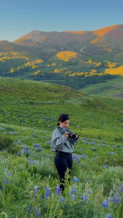 I think Colorado during summer is in my top 10 trips in USA @visitcolorado 

Crested Butte is called the Wild Flower Capital of US and I couldn’t agree more!!! They should be at their peak in a week! 

Follow us for the full itinerary! 

#VisitColoradoPartner #VisitColorado