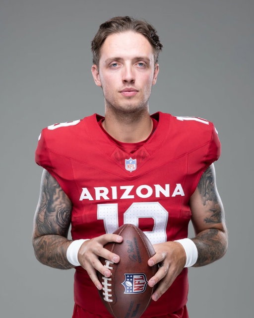 From the beach to the desert for @carsonbeck 🌵

📸: Jeff Lewis/NFL