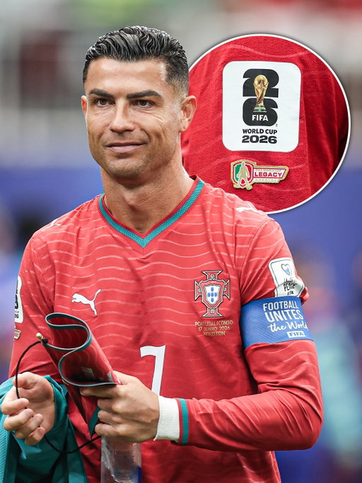 🤩👕 Cristiano Ronaldo has his own 𝐒𝐈𝐔𝐔𝐔 𝐒𝐓𝐘𝐋𝐄 𝐋𝐄𝐆𝐀𝐂𝐘 𝐁𝐀𝐃𝐆𝐄 on the Portugal shirt at World Cup 😮‍💨🇵🇹

How many goals will Cristiano score at his 𝟔𝐭𝐡 𝐖𝐨𝐫𝐥𝐝 𝐂𝐮𝐩? ✨