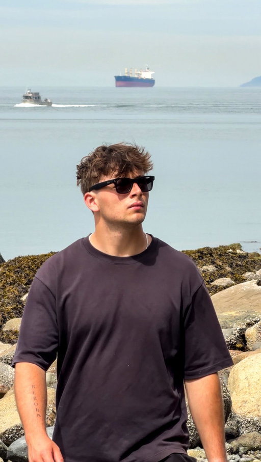 Plan your next adventure with ease.

I recently have been using the Ray-Ban Meta AI Glasses on all my adventures to help me find the best spots, listen to my music, check the weather and more! They genuinely are a game-changer to have on you at all times.

@raybanmeta #RayBanMetaPartner