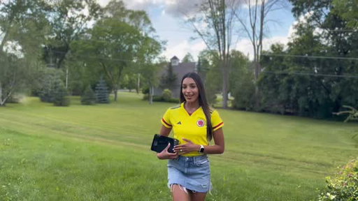 Será que logramos que el tío @ryancastrro comente el vídeo? 💛💙❤️ estamos listassss para ver ganar a Colombia! @mariajosequirogar @dianapaezoficial @ericardenasinusa @wellnesslife.byvale @valentina_the_nurse @ericardenasinusa @camila.langley @ana.velez89 @valeinusa @karolzilioli