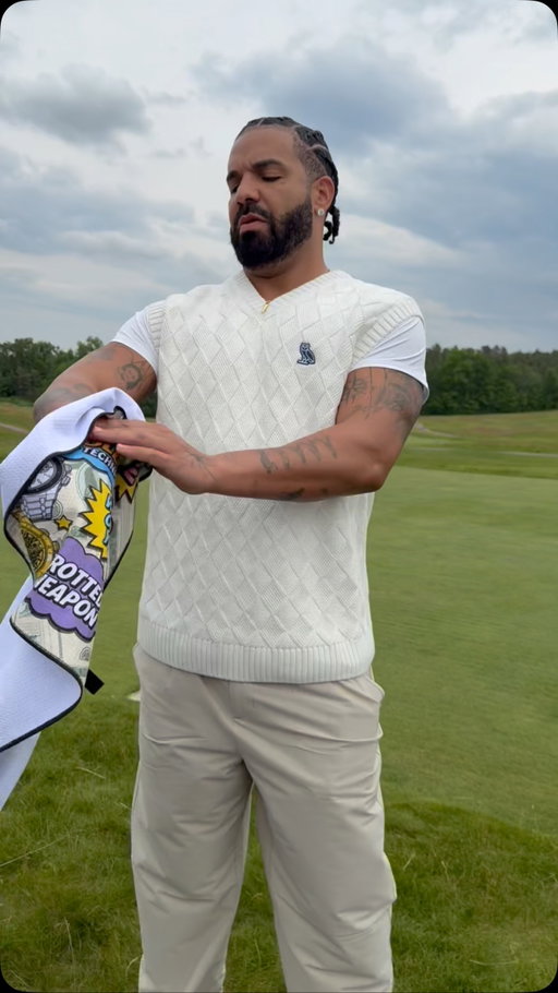 Local Portfolio Head @champagnepapi shines up his @richardmille coinpiece with the Low Cap Lifestyle drip piece