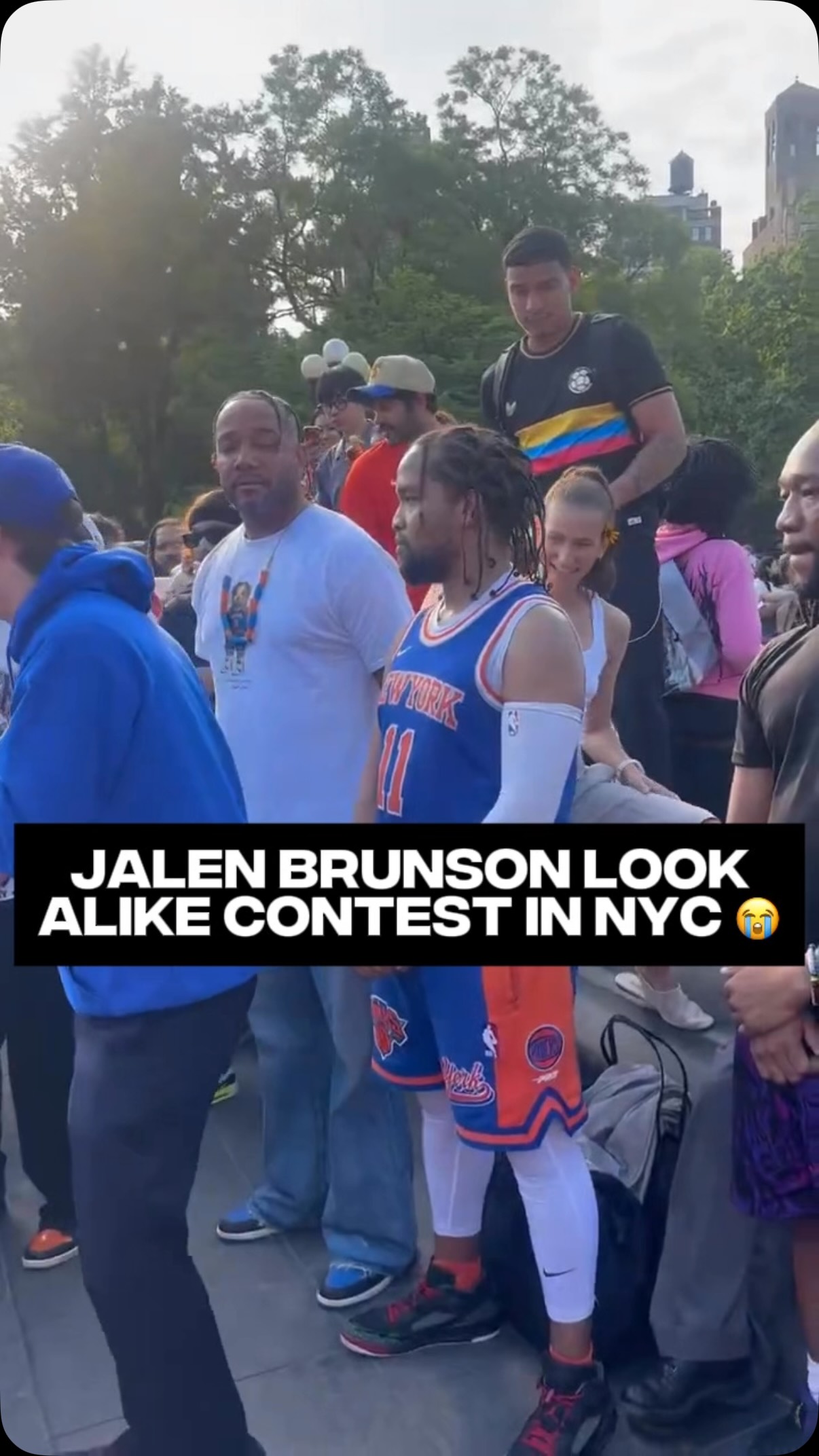 They really held a Jalen Brunson look alike contest in NYC today 😭😭

(via @meregorman)