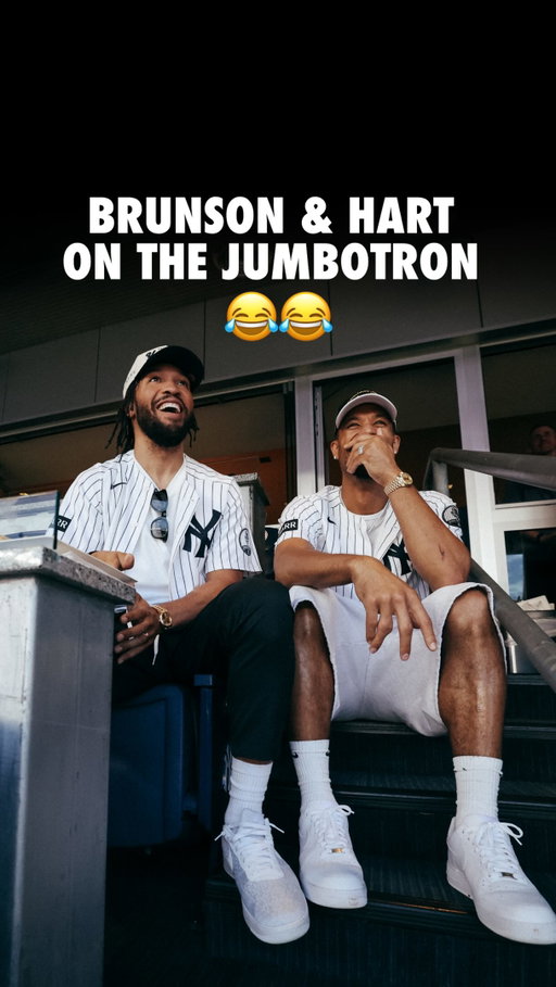 Jalen Brunson & Josh Hart were shown on the Jumbotron at Yankee Stadium… just wait for it 😂