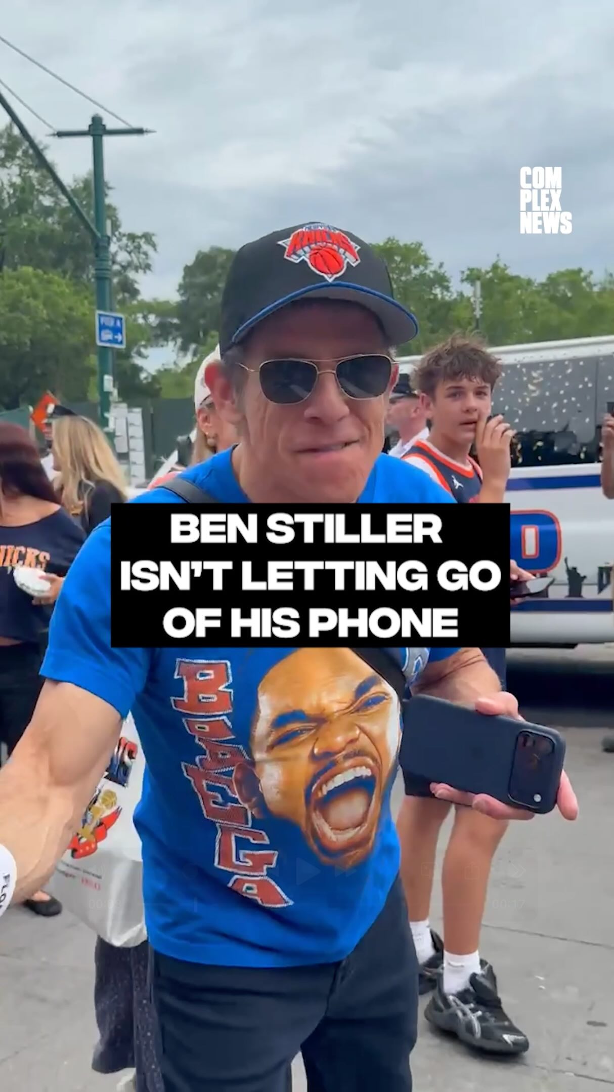 He not missing a moment 😭

Ben Stiller is at the NY Knicks Championship parade with his phone in hand, ready to capture content for his A24 documentary. 👀
