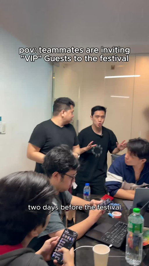 during pride month is crazy

#funnyskit #officehumor #clouted
