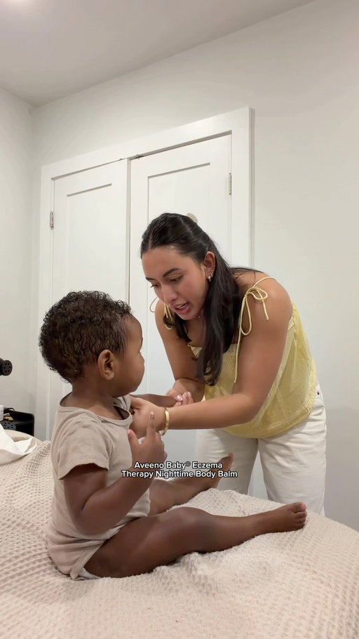 #AveenoBabyPartner Bedtime on vacation with 3 kids = pure teamwork 🌙🧴 Grateful for little routines that help make the chaos feel a little calmer 🤍 Buy on Amazon during Prime Day 6/23 - 6/26! @aveenobaby