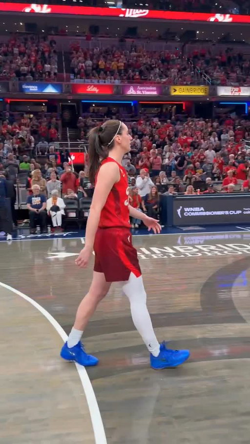 Stepping out in her new signature kicks 👟 

Caitlin Clark takes the court in her Nike Caitlin 1s. 

ATL-IND | Prime Video