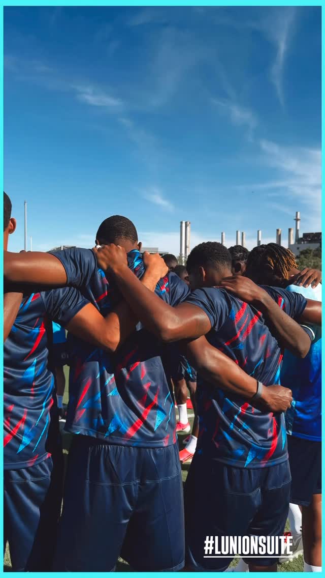 Haiti National Team Wraps Final Pre-Match Training Ahead of Brazil Clash in Philadelphia 🇭🇹🇭🇹🇭🇹🇧🇷🇧🇷🇧🇷

The Haiti national soccer team Les Grenadiers held its last practice session today Thursday June 18 in the Philadelphia area as final preparations continue ahead of their historic World Cup match.

Tomorrow Friday June 19 Haiti faces Brazil in a highly anticipated Group C matchup at Lincoln Financial Field in Philadelphia kickoff 830 pm ET.

This marks a historic return for Haiti to the World Cup stage after 52 years. Fans and the diaspora are rallying behind the team as they aim to make a statement against football legends right here in Philadelphia.

#lunionsuite #haitianamerican