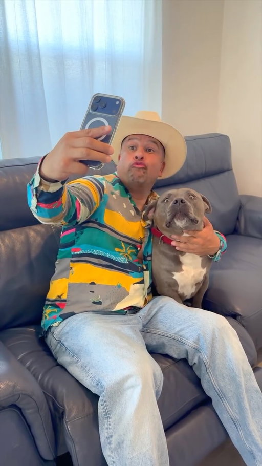 #PEDIGREEpartner #PEDIGREEGoodThenBetterNow When you bring a dog into a Hispanic household…prepare to be replaced 🤷🏽‍♂️😂
So many families grew up trusting @pedigreeus and their 6-in-1 Goodness Promise keeps that tradition going.​