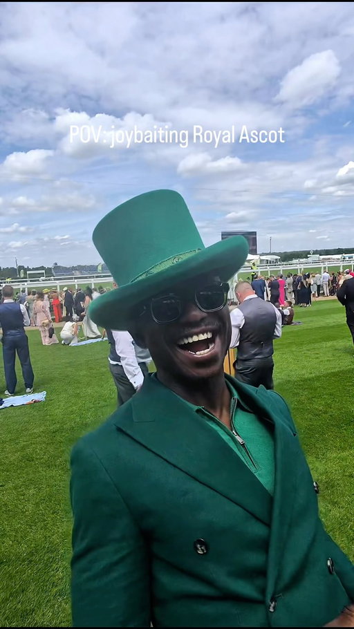 Smiles on faces at the races ☺️ #ad