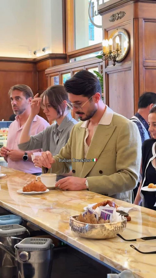 Italian breakfast in Florence 🇮🇹
 
 
 
#florence #italian #italianbreakfast #pitti #pittiuomo