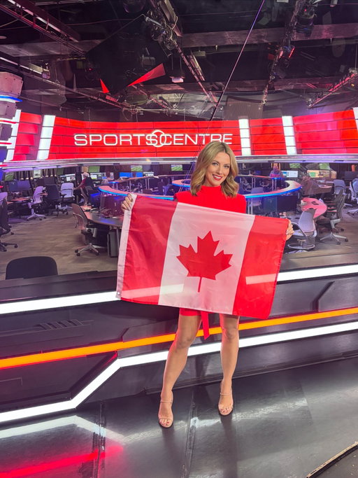 Proud to be 🇨🇦 Let’s Go! ⚽️ 👗: @amandauprichard 👠: @stevemaddencanada 💄: @jeniaoconnor.makeup 📸: @areichheld