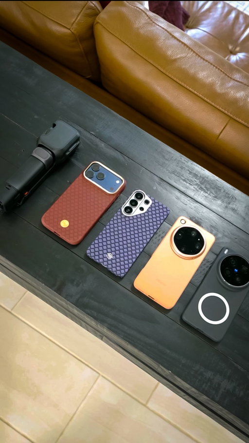 How does the Insta360 Luna Ultra stack up against smartphones like the iPhone 17 Pro Max, Galaxy S26 Ultra, Vivo X300 Ultra, and the Oppo Find X9 Ultra? It’s kind of crazy seeing how good these smartphones compete with dedicated cameras. 

#smartphone #insta360 #cameras #tech #comparison
