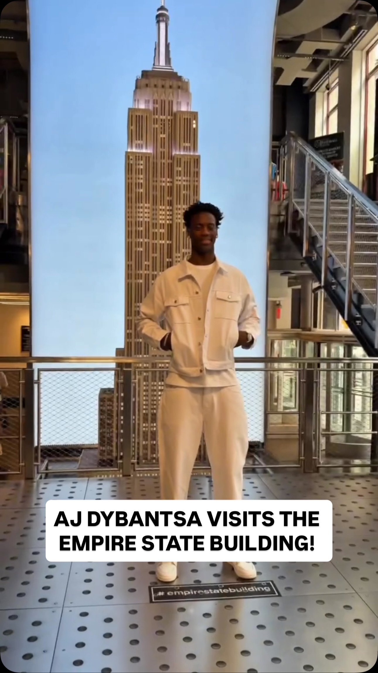 @aj.dybantsa tips off NBA Draft week in NYC with a trip to the Empire State Building! While it might’ve been windy, he got to dribble on the 102nd floor and hoop on the basketball court in the building!