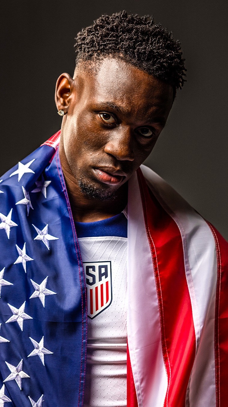 A missed flight helped change the future of U.S. Soccer.

Folarin Balogun was born in Brooklyn after his pregnant mother was reportedly told she couldn’t board a flight back to London.

He moved to England as a baby, grew up in London, joined Arsenal’s academy at eight years old, and played for England’s youth national teams.

He could have represented England. He could have represented Nigeria.

But because of that Brooklyn birth, he was also eligible for the United States.
In 2023, FIFA approved his one-time switch to the USMNT. 

Now, Balogun’s story is bigger than soccer.

It’s about immigration, identity, recruiting, and how one accidental moment can reshape a national team.

#thecomeup
