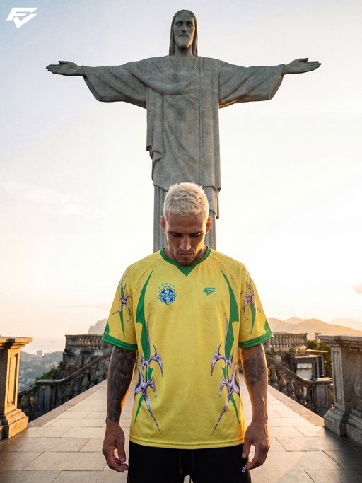 É dia de jogo, Brasil. 🇧🇷

Compre a Coleção World Stage do Brasil hoje.