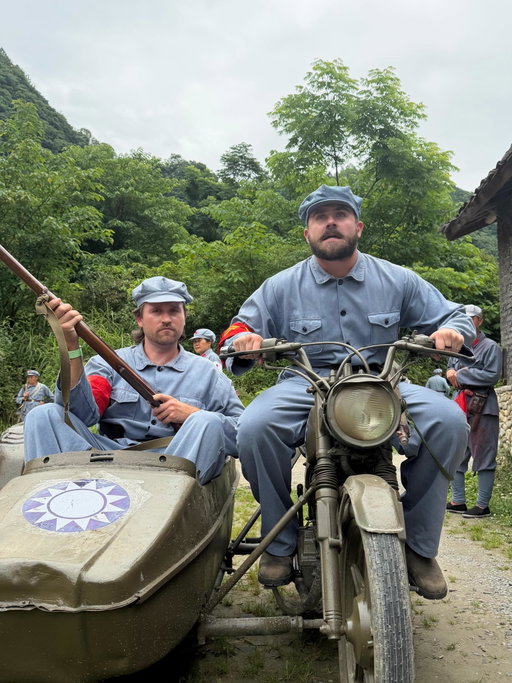 Had such a fun time living the Chinese civil war with @smallbrainedamerican. Full video on YouTube now.