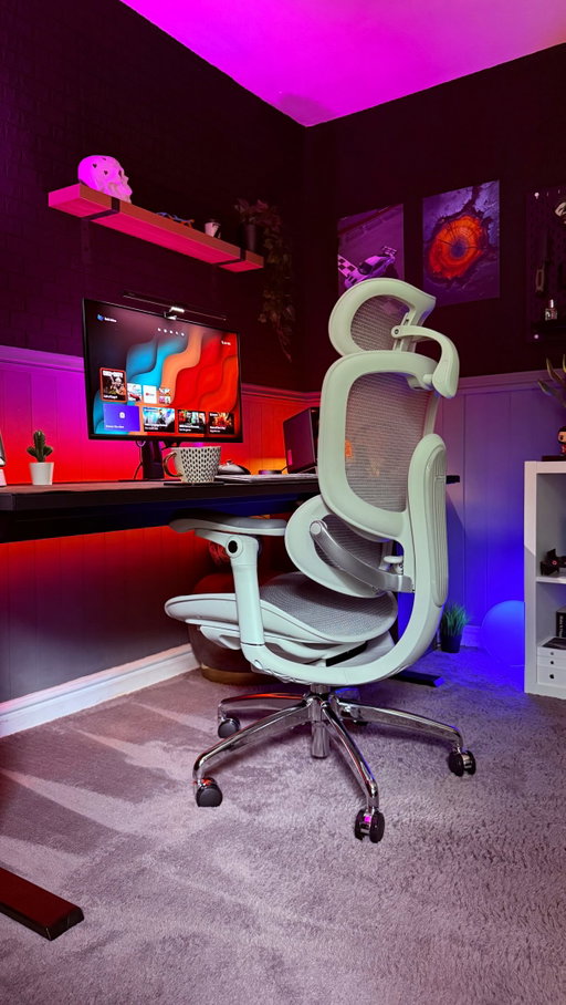 New chair day 😮‍💨

The SIHOO Doro C300 Pro V2.

Morning coffee, gaming sessions & late nights at the setup.

One of those upgrades you don’t fully appreciate until you use it every day. 🔥

🔗 Link is in my bio
🏷️ Use code: IGZACH for 6% off

@sihoo__official #Sihoo #DeskSetup #roomsetup #ErgonomicChair #homeoffice
