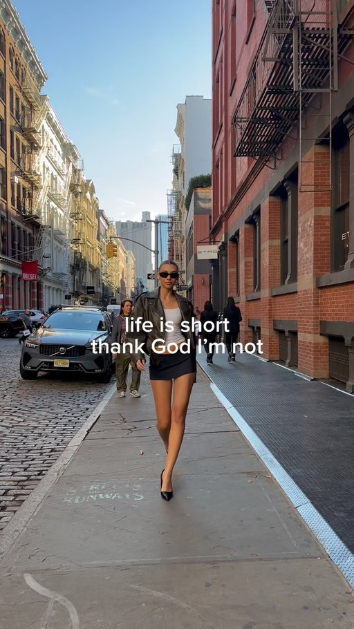😫🤣🤣
-
-
-
-
#modelwalk #runwaymodel #runwaywalk #tallgirl #tallgirlsunite