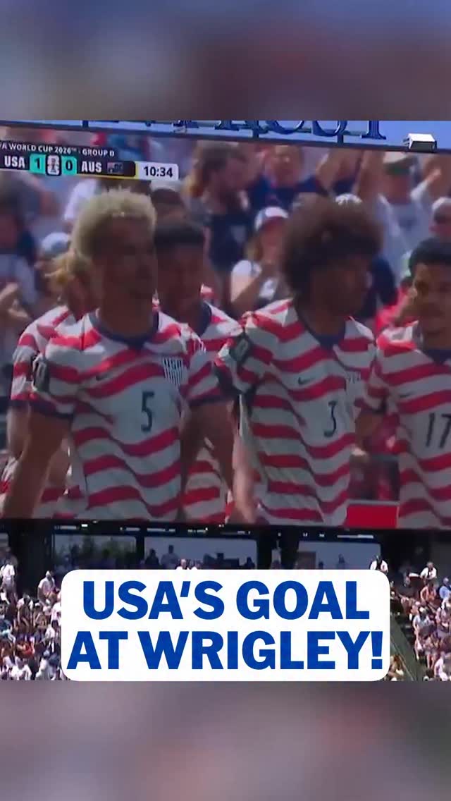 Wrigley Field showed the replay of the US Men’s National Team going up one nil on the jumbotron 🔥 

#WorldCup #TeamUSA @USMNT