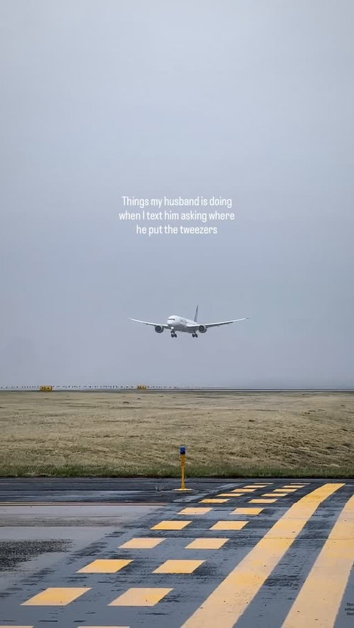 You’re not busy right now are you hun? 🛬