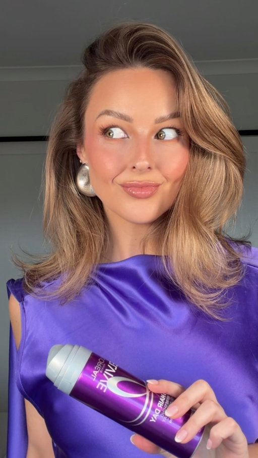 If your hair tends to fall flat before you’ve even left the house, this one’s worth knowing about!

This is the NEW L’Oréal Paris Collagen Lifter Volume Spray which immediately made my hair more voluminous, refreshed and ready for a great hair day without the teasing, backcombing or heavy feeling 🫶🏼

Save this for your next flat hair day and tag a friend who’s always chasing extra volume! 👇

AD @lorealparis #HairHack #Makeup #VolumeBoost #HairVolume #FineHair