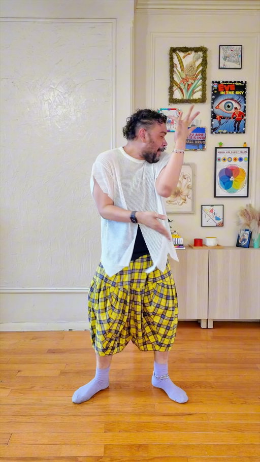 styling mesh with a tank top is always an easy way to make a fashion statement

i forgot i had this mesh top and forgot how much i love it

do you love a mesh outfit as much as i do? 

balloon pants @commedesgarcons 
mesh top @commedesgarcons 
pajama shirt @coach 
epi leather noé @louisvuitton 
accessories @studiocult.co @loewe 
loafers @marcnolanofficial