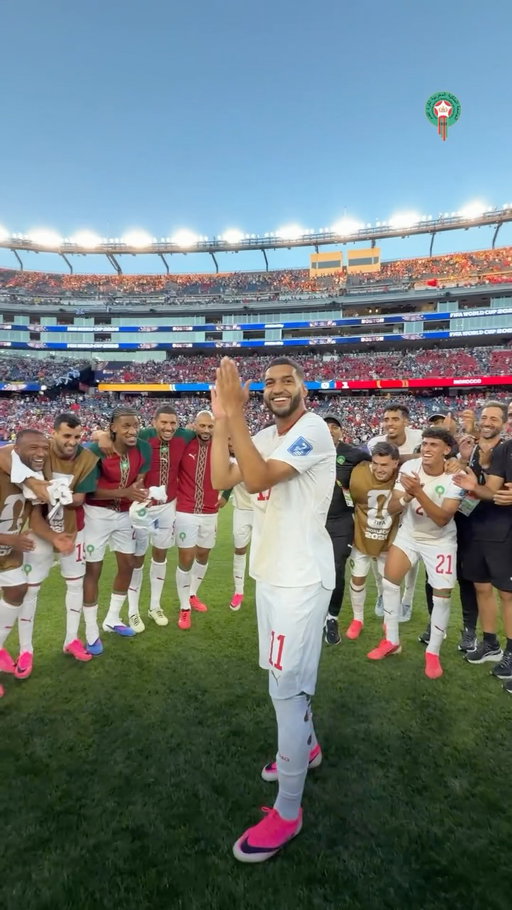 احتفال لاعبي منتخبنا الوطني بإسماعيل صيباري بعد اختياره رجلًا للمباراة 🤩

Our National Team players celebrate Ismael Saibari after his Man of the Match award 💫

#DimaMaghrib 🇲🇦 #FIFAWorldCup