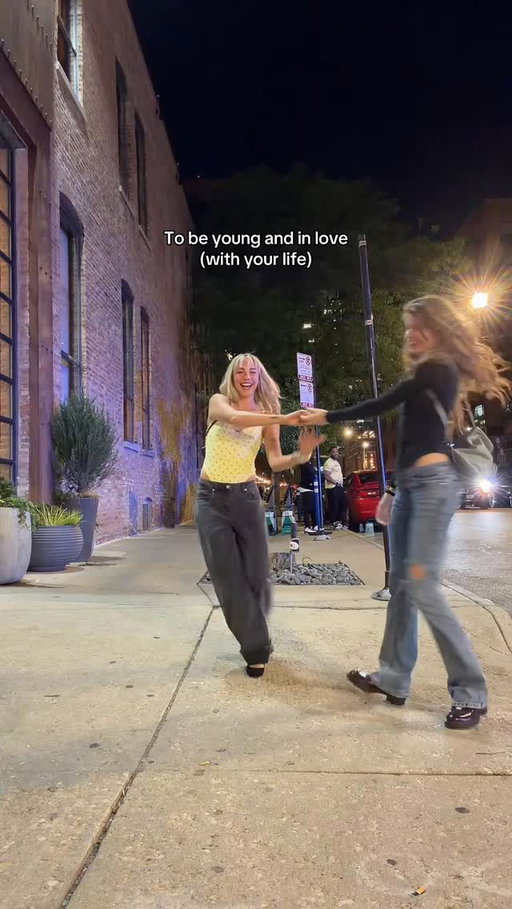 Chatted for 4 hours straight over dinner about everything in life…the best nights ever 💞😇

-
-
#explorepage #chicago #explore #reels #bestfriends
