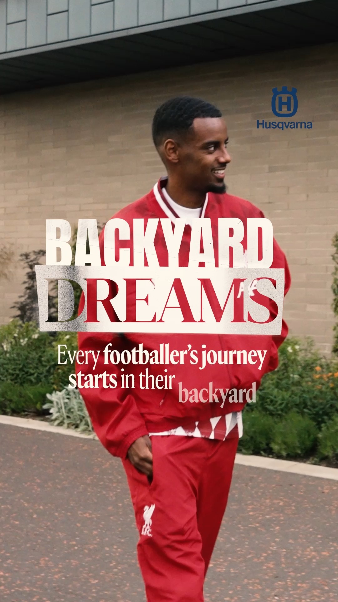 Growing up in Stockholm 🇸🇪 National team hopes 🌍 Advice for the next generation 🫶

Backyard dreams with Alexander Isak, presented by @husqvarnaworldwide 💭 #ad