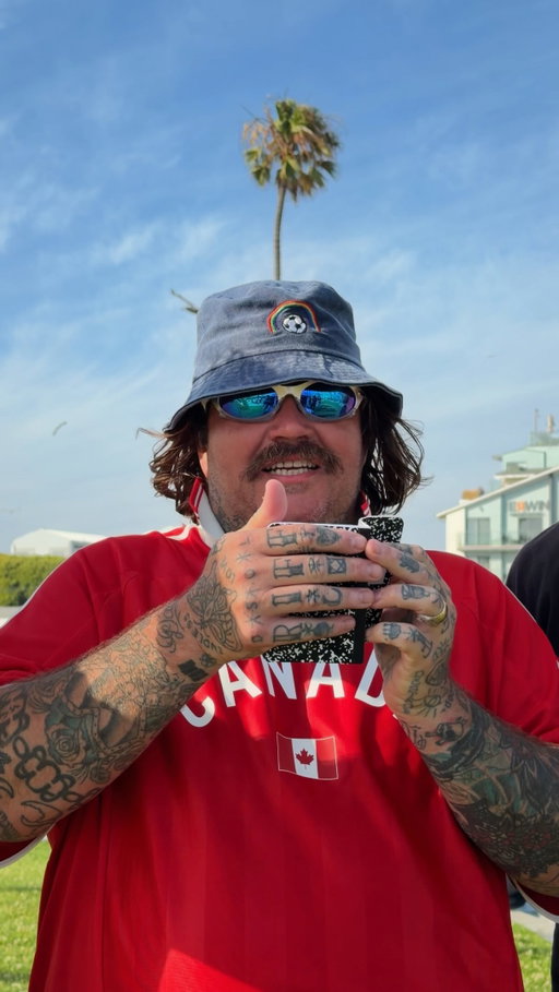 EVERYBODY LOVES MATTY AND THIS IS WHY

@mattymatheson & @newyorknico meet fans to play trivia and pull through with some crazy surprises in WELCOME MATT EP 5