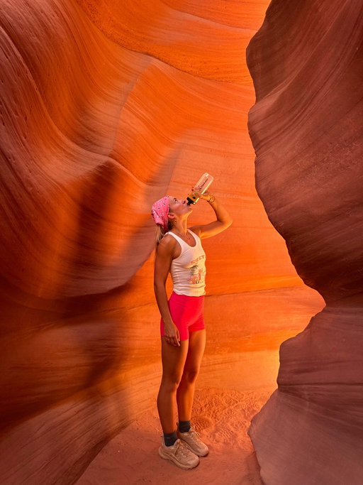 seeing red 🧡 such surreal experiences exploring antelope canyon and monument valley. suddenly felt very small