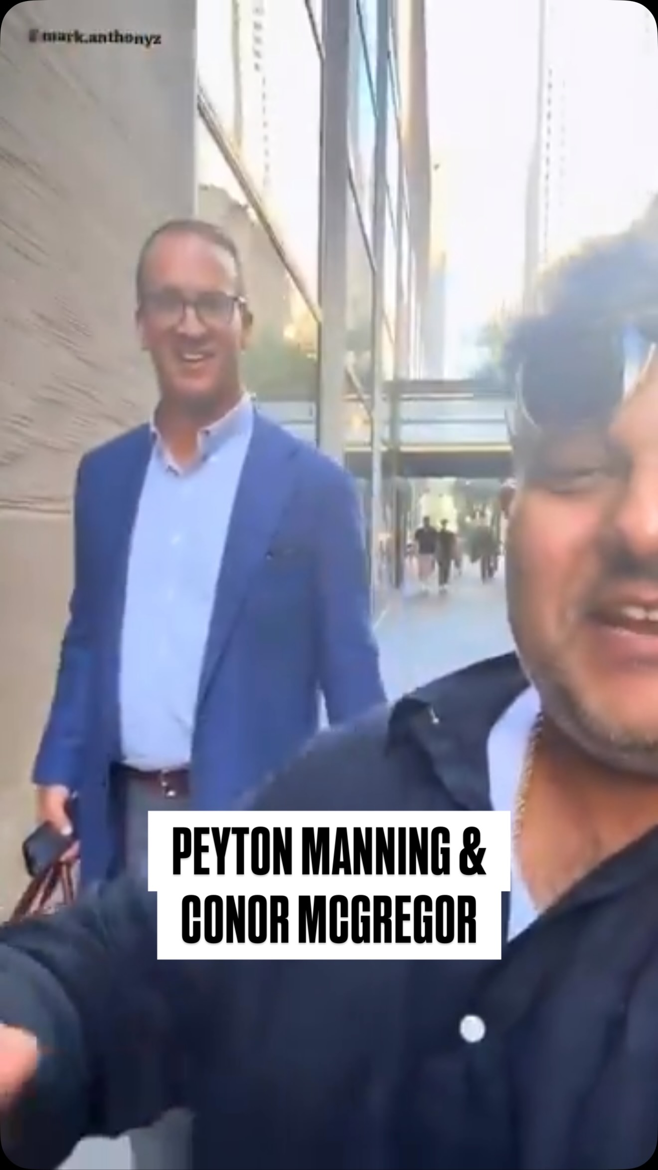 Running into Peyton Manning is wild. Running into Conor McGregor right after is even crazier.

🎥: @mark_anthonyz