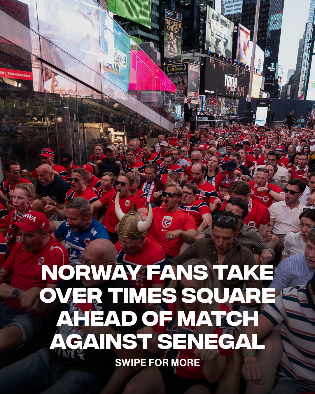 Ngl, I'd probably join them if I saw this 😂
ㅤ
Hundreds of Norway fans gathered in Times Square ahead of their FIFA World Cup match against Senegal.
ㅤ
(📸: Getty,🎥 @halvormberg, @mr.row.row)