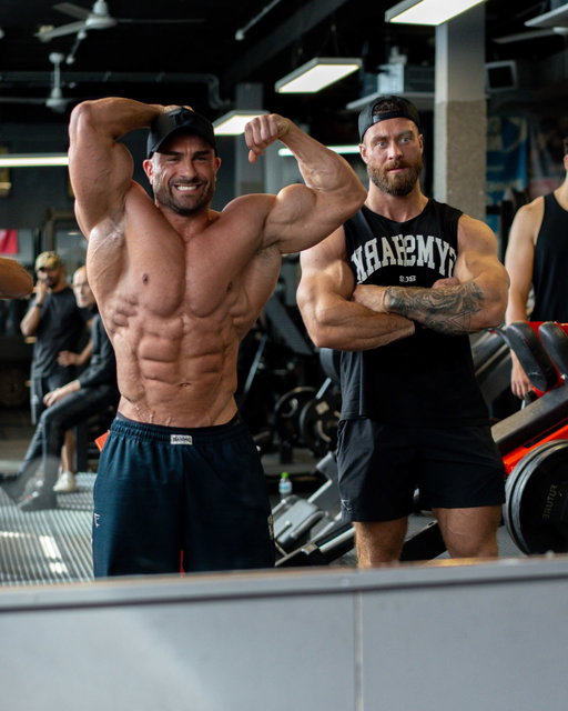Throwback to a session with Chris Bumstead.

I get asked a lot what makes the difference at the top, and honestly it isn't one thing. It's twenty years of being around people better than me and taking a little from each of them. 

I've been fortunate to train with some of the best to ever do it, and I've never once walked away without learning something. That's the gift of this sport if you stay humble enough to keep your eyes open.

The Olympia title is what people see. What they don't see is everything underneath it, the cues, the standards, the little details I've collected from the greats over the years.

That's what I implement to the people I coach now 

Not just a system, but everything I absorbed getting to the top of it. 

And it's the same thing I'm putting into this year's prep, chasing a goal that means more to me than you will ever know..

If you're 30+, you've built the career and the business, and you want a physique that finally matches it, this is the standard I'll hold you to.

DM me your age and country 👊🏼

#bodybuilding #mensphysique #classicphysique #olympia #ifbbpro #prep #roadtoolympia #legacyprep #notts #britishbodybuilding