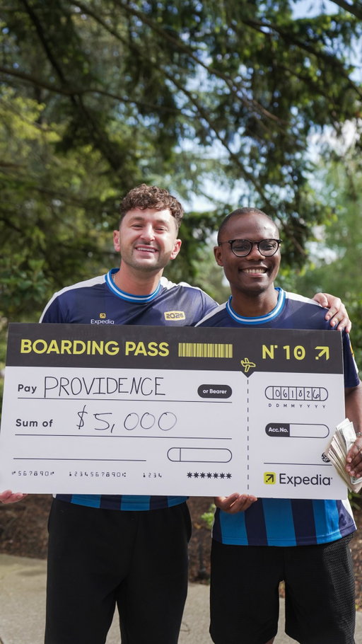 “We are all going to the game” 🥹❤️ @mdmotivator @expedia 

Thank you Expedia for helping us surprise these 30+ kids from Cocreative Culture the once in a lifetime opportunity to go watch USA vs Australia and blessing Providence for pouring back into his community. Be kind and love always. ❤️#expediapartner