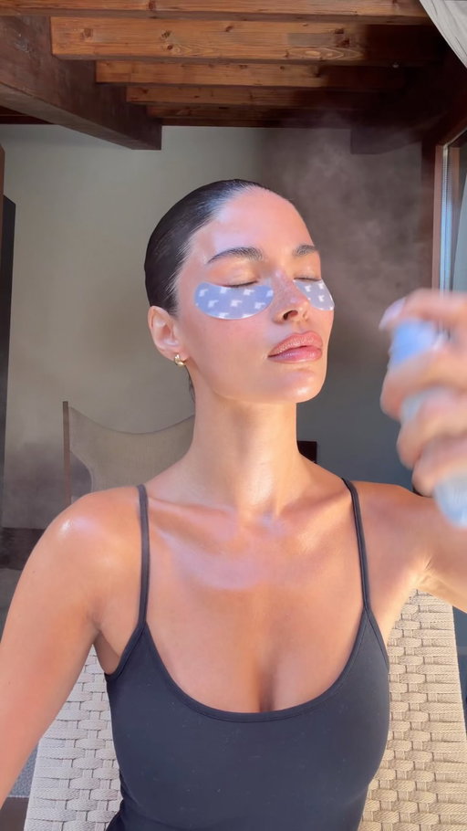 is there such thing as being too glowy? 

@naturium barrier mist 
@rhode highlight milk 03 
@rhode pocket bronzer “bake” 
@fentybeauty concealer “240N” 
@victoriabeckhambeauty water tint “flushed” 
@rhode lip sculpt “lean”