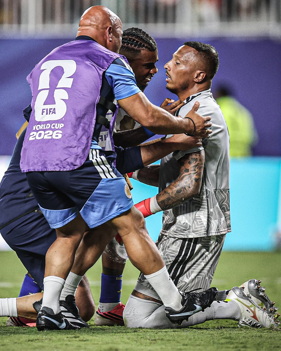 37-year-old Eloy Room just delivered one of the most clutch goalkeeping performances in World Cup history‼️

The Curaçao keeper made 15 saves, the most since Tim Howard’s 2014 World Cup record, to keep Ecuador scoreless for a second consecutive match 😱

Another incredible storyline from this tournament 👏