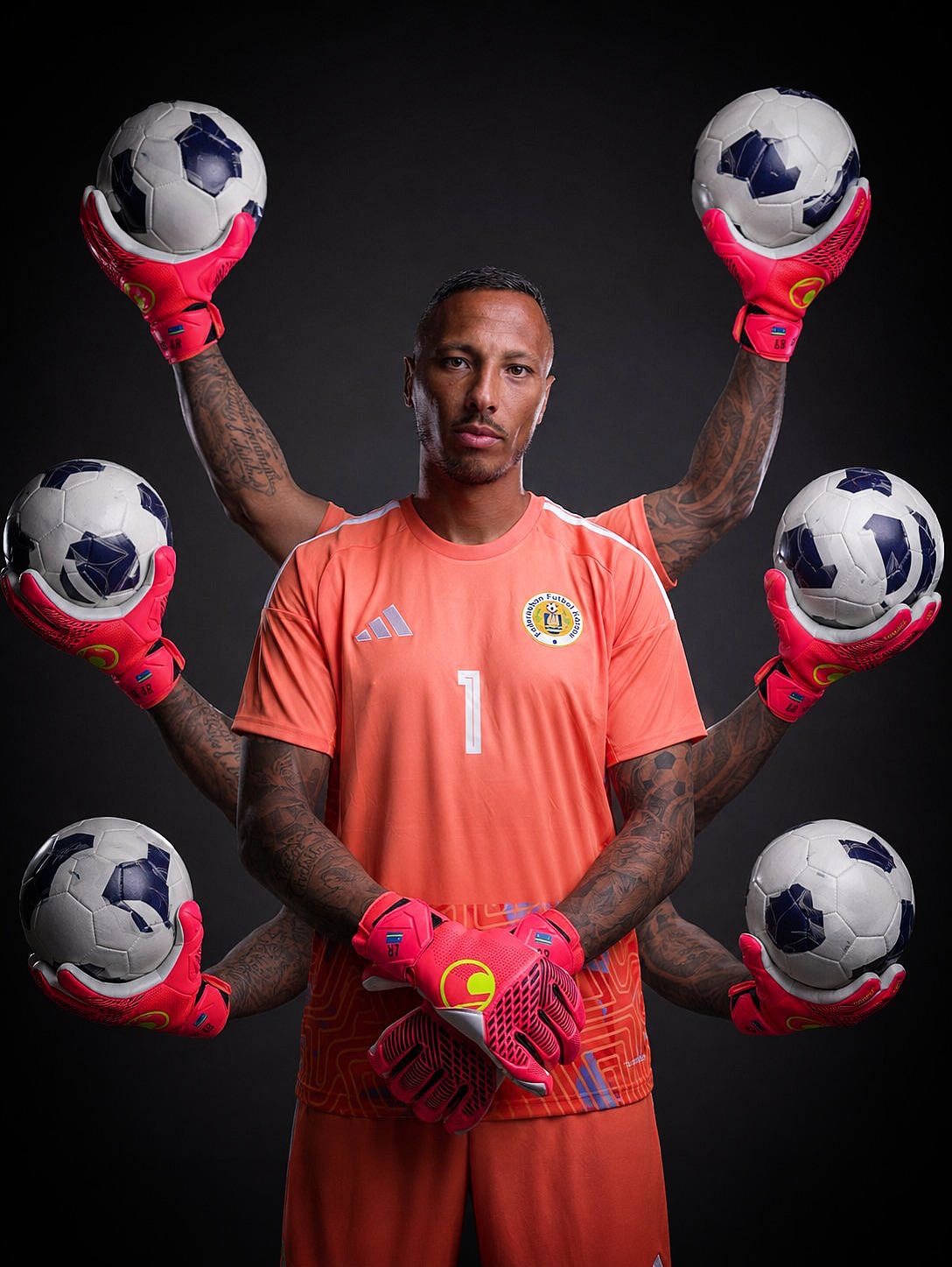 𝐓𝐇𝐈𝐒 𝐈𝐒 𝐀 𝑳𝑬𝑮𝑬𝑵𝑫𝑨𝑹𝒀 𝐏𝐄𝐑𝐅𝐎𝐑𝐌𝐀𝐍𝐂𝐄 🤯🔐

Curaçao’s goalkeeper Eloy Room has delivered 𝟏𝟓 (!) 𝐒𝐀𝐕𝐄𝐒, becoming 𝐒𝐄𝐂𝐎𝐍𝐃 𝐀𝐋𝐋 𝐓𝐈𝐌𝐄 𝐀𝐓 𝐓𝐇𝐄 𝐖𝐎𝐑𝐋𝐃 𝐂𝐔𝐏 🏅😳

🧱 15 saves
🧱 10 diving saves
🧱 10 in-box saves
🧱 16 recoveries
🧱 51 touches
🧱 2.48 xG prevented
🧱 𝐂𝐋𝐄𝐀𝐍 𝐒𝐇𝐄𝐄𝐓

156.000 population as the smallest country ever at the World Cup… and this 𝐇𝐈𝐒𝐓𝐎𝐑𝐈𝐂𝐀𝐋 night for their goalkeeper 🇨🇼🐐